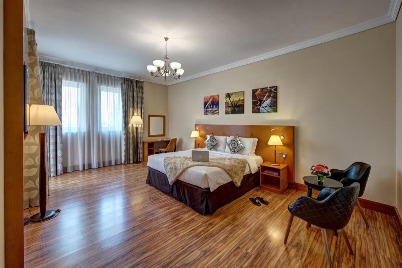J5 Villas Holiday Homes Barsha Gardens Dubai Ngoại thất bức ảnh